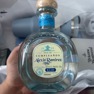 Araceliy added a photo of their purchase