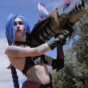 lol ジンクス コスプレ用武器　フィッシュボーン lol ジンクス コスプレ用武器 フィッシュボーン 発光機能付き