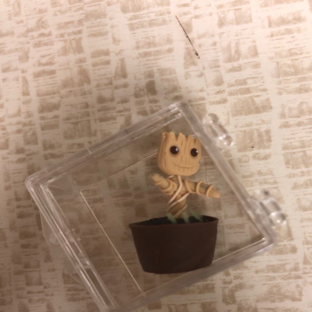 ZEshops Mini Groot Figurine Miniature Model Home Accessories Decompression  Artefact Kids (Bird Nest Model)
