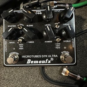 Demonfx Microtubes D7K Ultra V2 ベースプリアンプエフェクトペダル