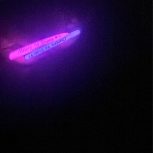 50 X Personalized 8 Glow Bracelets Necklaces Light Sticks Imprinted W ...