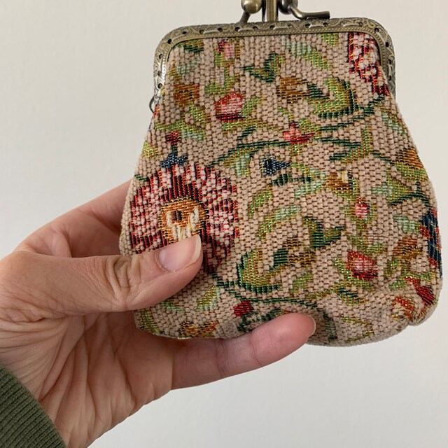 Vintage Handsewn Carpet Coin Purse Victorian Style Double Kiss Lock Card Pouch Ball Snap Clasp Bag Bridesmaid Gift for Her Oriental Color