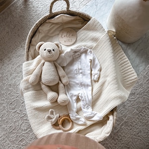 Viktoria added a photo of their purchase