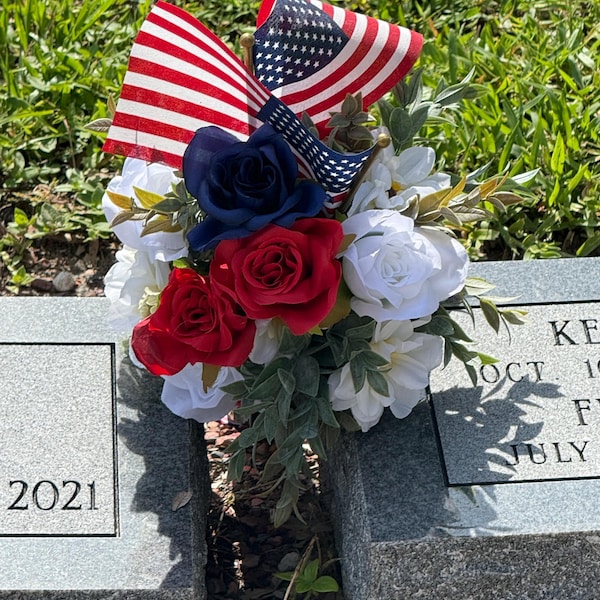Patriotic Cemetery Flower Arrangement | Red White Blue Memorial Bouquet ...