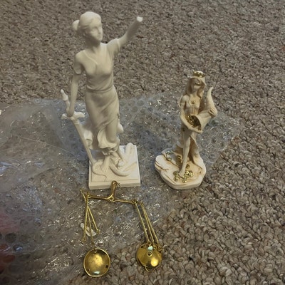 Pythia the High Priestess of the Temple of Apollo at Delphi 25cm 9.84in ...