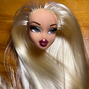Izabelle added a photo of their purchase