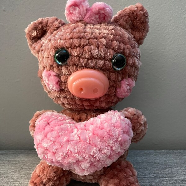Crochet Pattern - Susu the Valentine Pig - Etsy