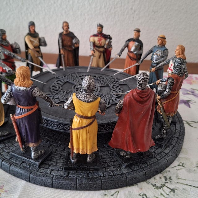 King Arthur With 12 Knights of the Round Table Statue, Legendary