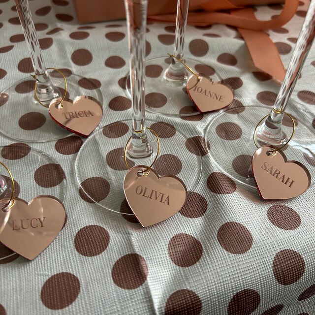 Ciondoli a forma di cuore per bicchieri da vino, segnabicchieri