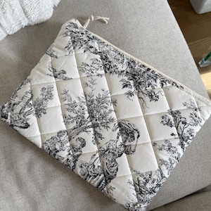 Agathe added a photo of their purchase