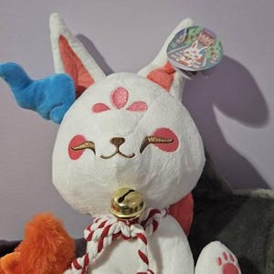 お稲荷さんぬいぐるみ - 磁気オーブアクセサリー付きポンぬいぐるみ