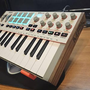 Akai MPK Mini IV Wood Cheeks Solid Walnut - Etsy