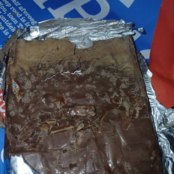 personalised-xxl-toblerone-milk-chocolate-bar-xxl-4-5-kg-milk-chocolate