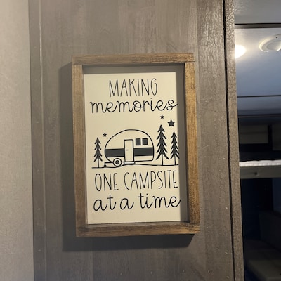 Welcome To Our Campsite, The Best Memories Are Made Camping - Personalized Door Sign
