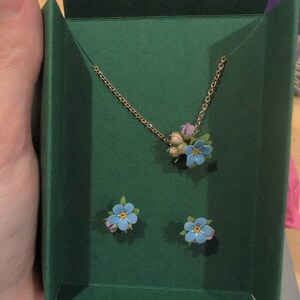 Alyssa added a photo of their purchase