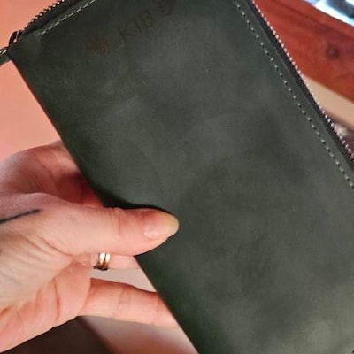 'Highlands' wallet on chain Wallets, card holders