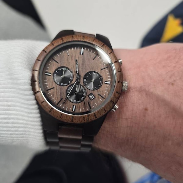 Men's Handcrafted Engraving Walnut Wood Watch - Best Gift Idea!