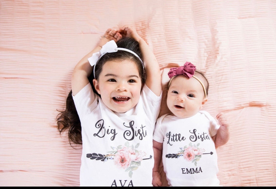 Big sister little sister set named matching sibling set big sister shirt little sister shirt personalization sibling shirts photo props top