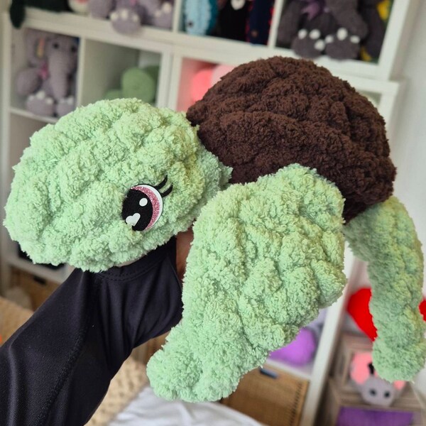 Chunky Knit Sea Turtle Tutorial + Pattern | Learn How to Finger Knit ...