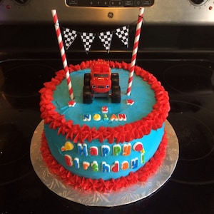 Printable Racing Checkered Flag Finish Line Download Cupcake or Cake ...