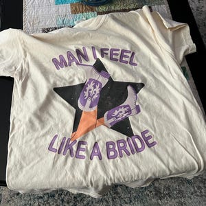 Lesli added a photo of their purchase