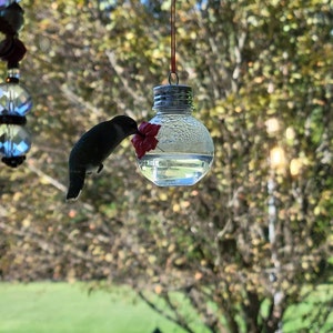 NEW Flower Single Hum-button™ With Lovely Window Spiral Holder - Etsy