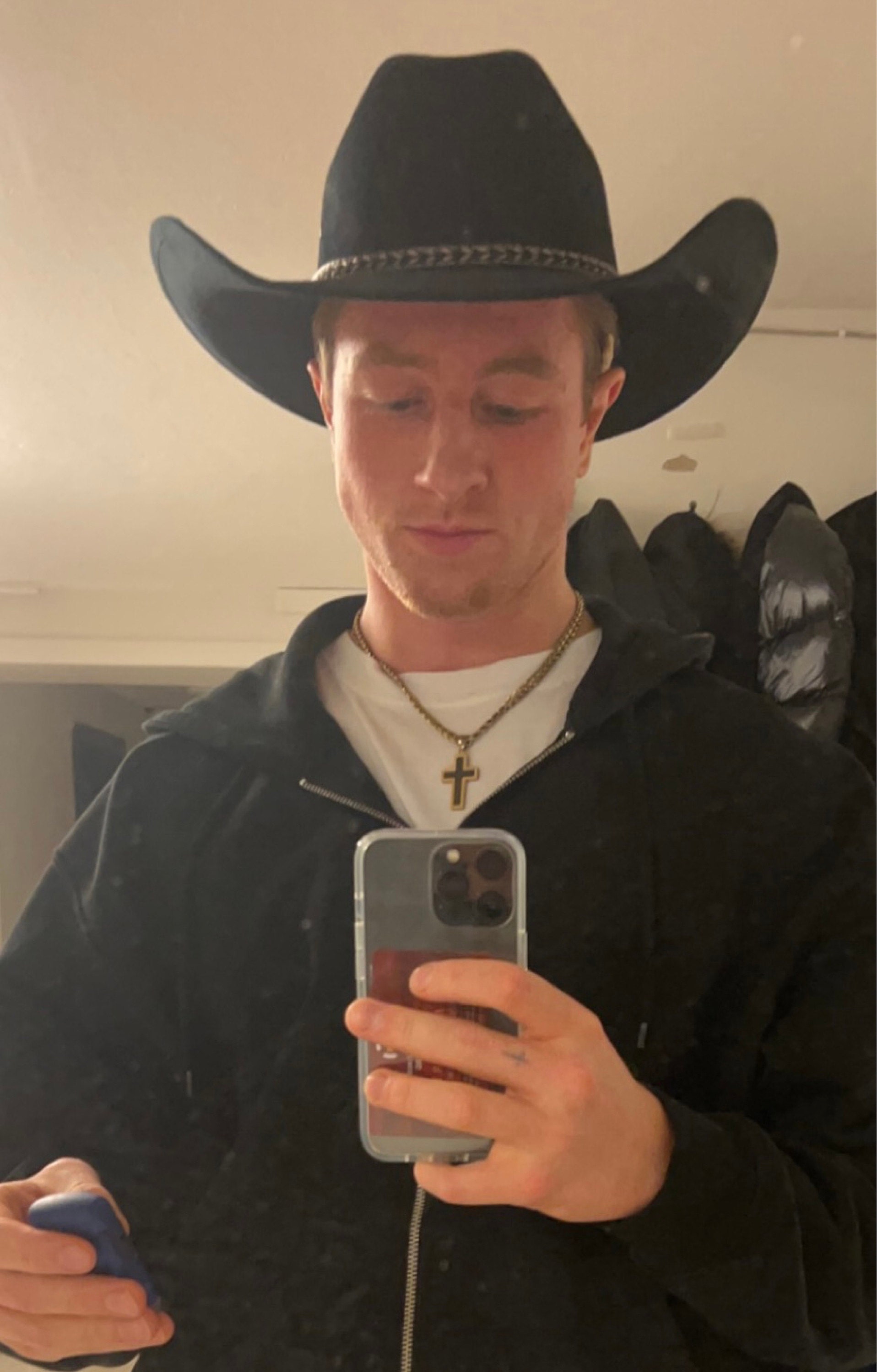 Black Felt Cowboy Hat, BEST SELLER! with an elastic sweat bandana for a comfort fit and incase a bit Big, Made in Mex. Rain Cover included!