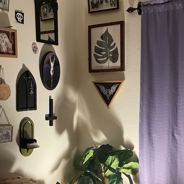 CARVED Outline Bat Triangle - Etsy