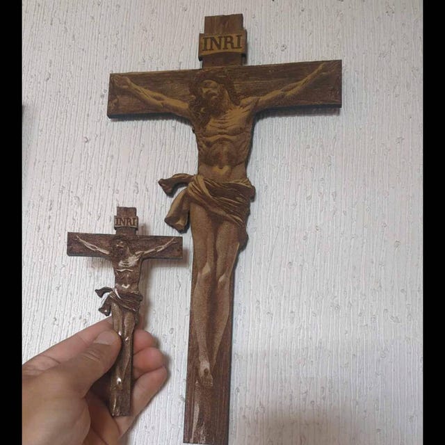 YWHL Statuetta Croce Di Gesù In Cristallo 3D Con Base LED Colorata – Regalo Religioso Per Donne – Luce Notturna – Pasqua - 4