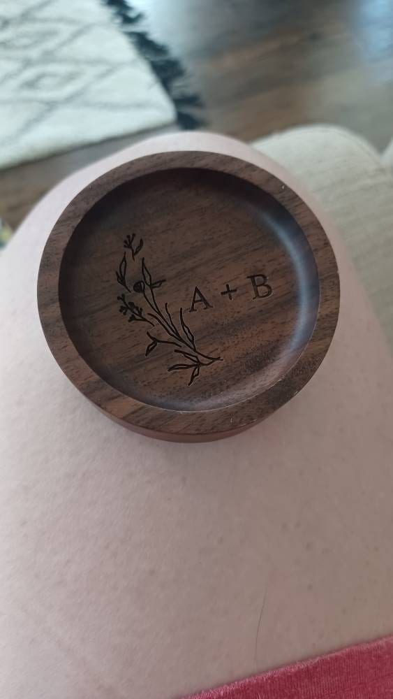 Custom Round Wood Ring Dish, Engagement Ring Holder, Personalized Wedding Ring Dish, Wedding Gift, 5th Anniversary Gifts, Gifts for Newlywed