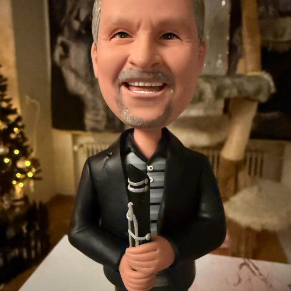 Exclusive Couple Bobblehead - Premium Personalized Keepsake