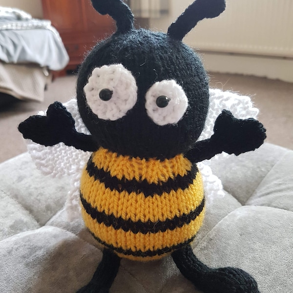 Bumble the Bee Toy Knitting Pattern PDF - Etsy