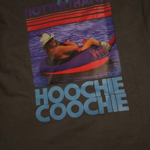 Ashlee added a photo of their purchase