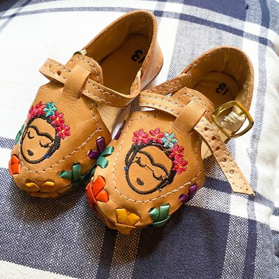 huaraches frida kahlo