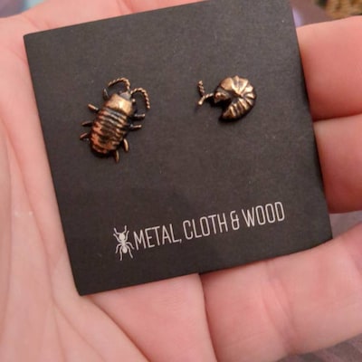 Brass Bee Insect Pin, Brooch, or Lapel Pin, Featuring a Flying Honeybee ...