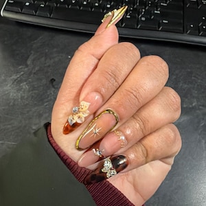 Lalitta added a photo of their purchase