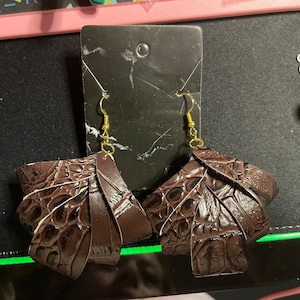 Samantha added a photo of their purchase