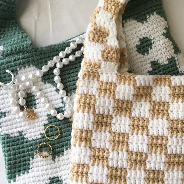 PDF Checkerboard bag crochet PATTERN -  España  Crochet bag pattern,  Crochet flower patterns, Crochet bag pattern free