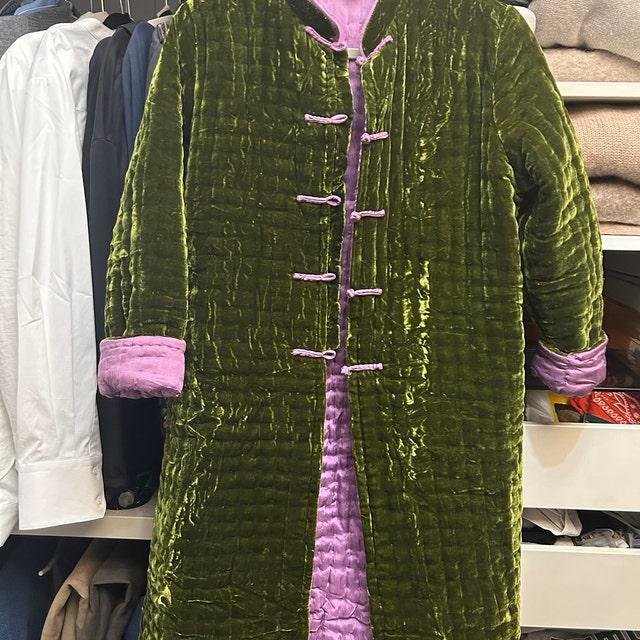 Long Luxury Chinese Collar and Button Silk Velvet Coat for