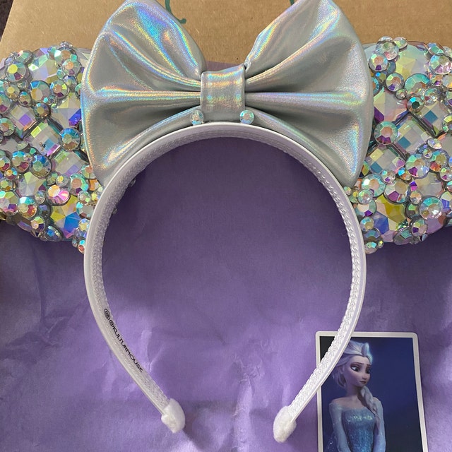 Magic Mirror Inspired Iridescent Silver Crystal Mouse Ears  display picture 1