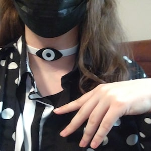 Trinket added a photo of their purchase
