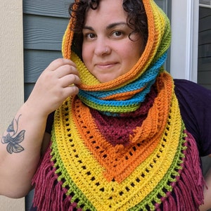 Wild Oleander Hooded Scarf - Crochet Pattern Review - EyeLoveKnots