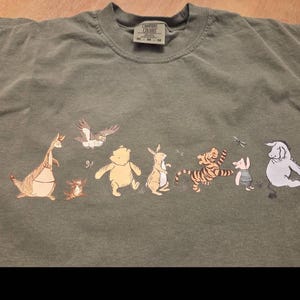 Comfort Colors® ヴィンテージ くまのプーさん T シャツ、プーさんと