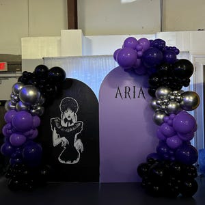 Jazmin added a photo of their purchase
