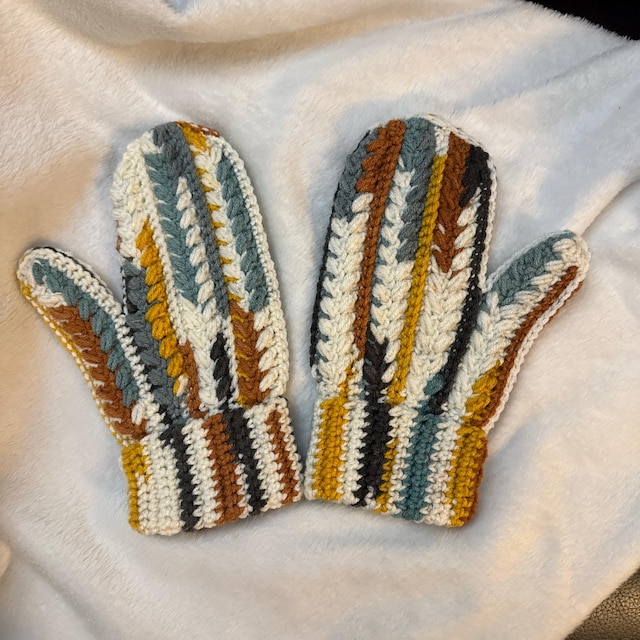 A customer's finished Winter Wheat Stitch Flat Mittens Crochet Pattern (Digital PDF)
