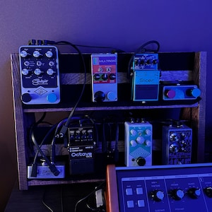Vertical Desktop Pedalboard / Effects Pedal Stand / Guitar Pedals ...