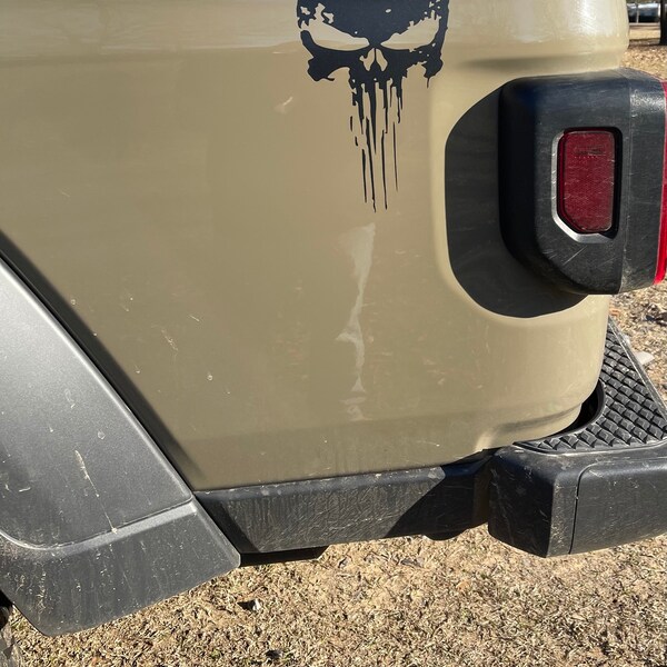 Red Punisher Symbol Punisher Skull - Reflections In Metal - Foto 9