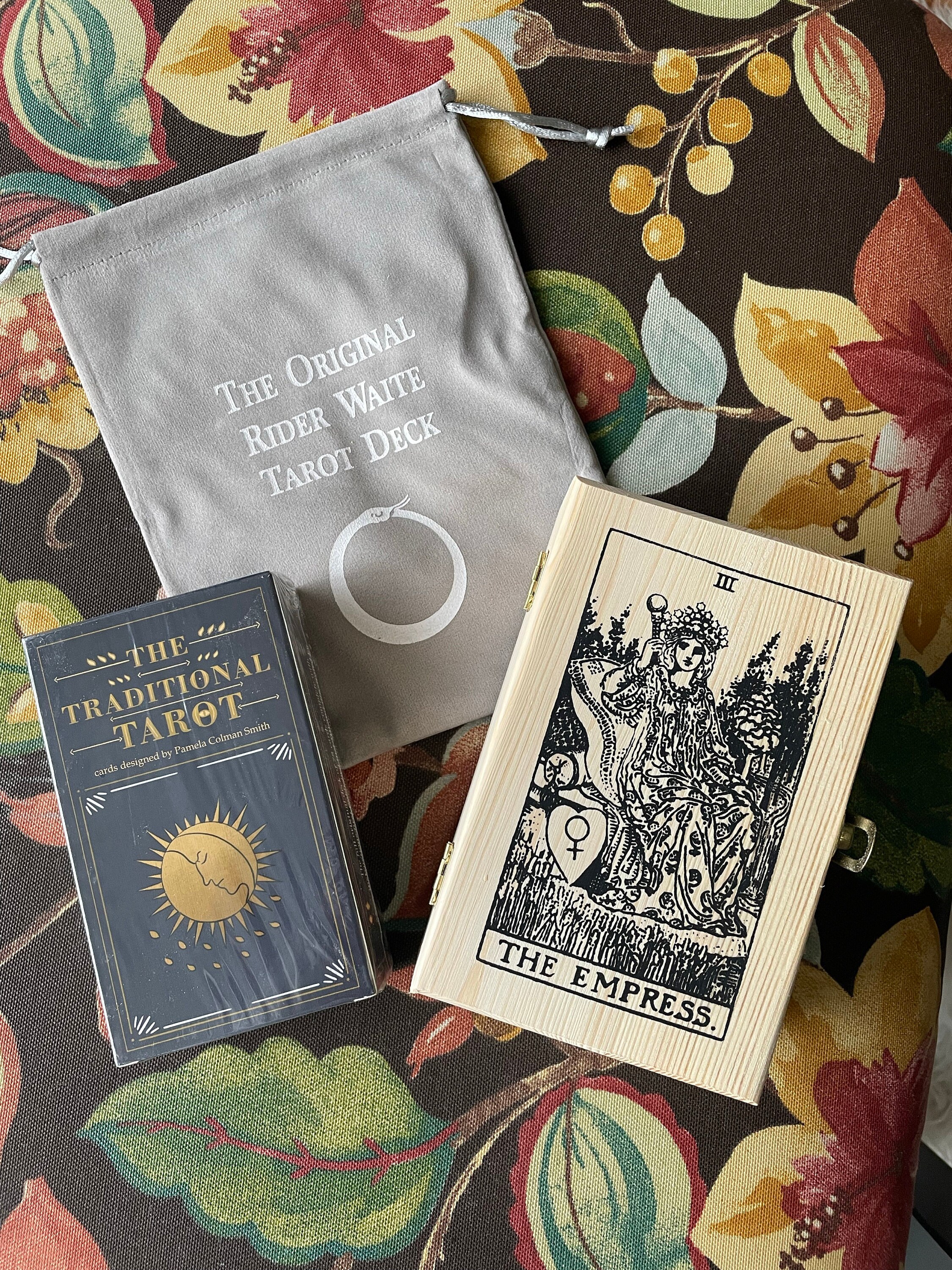 Tarot Card Deck Gift Set – 78 Cards, Book, Bag, and Handcrafted Box – Perfect Christmas Gift for Her