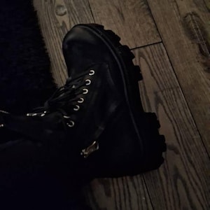 Charlotte S added a photo of their purchase