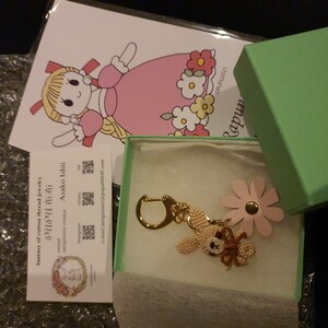 Jacqueline added a photo of their purchase